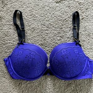 Victoria’s Secret Underwire Push-up Bra
